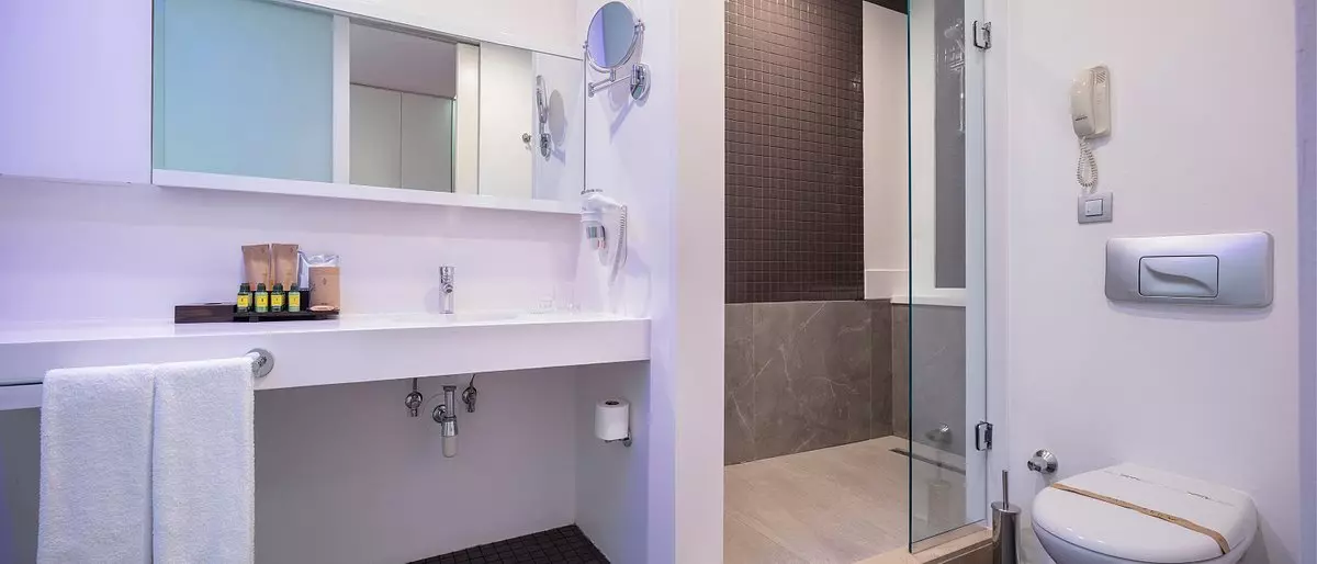 هتل نیروانا کازموپالیتن آنتالیا